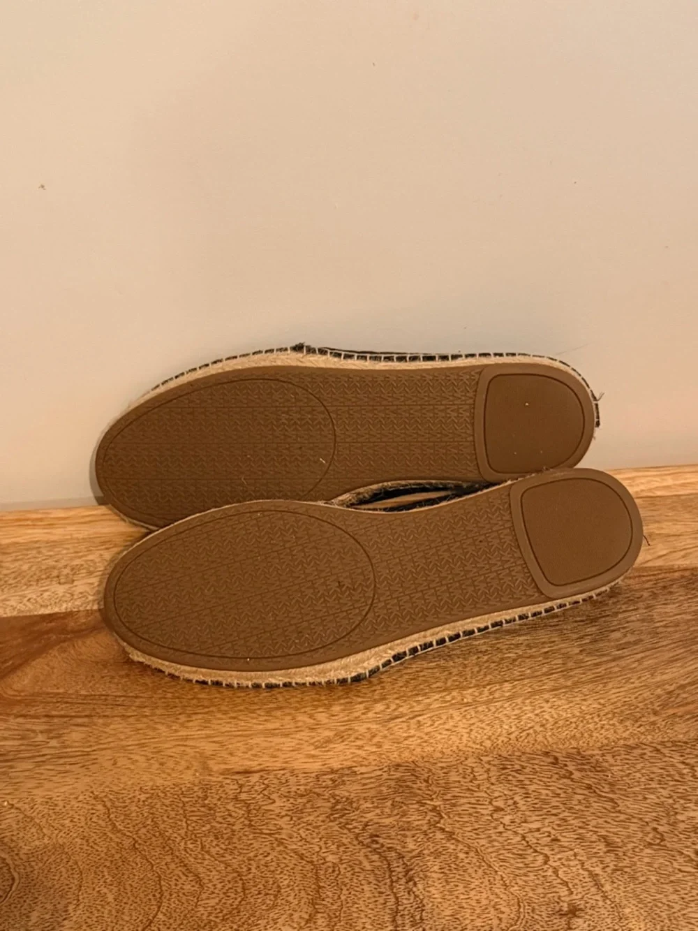 MICHAEL Michael Kors Black Laser-Cut Espadrille Flats